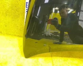 Капот Toyota