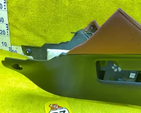 Бардачок между сиденьями LEXUS