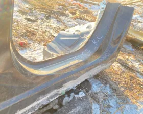 Порог кузова Mazda