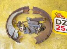 Механизм стояночного тормоза TOYOTA LAND CRUISER/LAND CRUISER CYGNUS/LX470 2003 UZJ100/UZJ100L/UZJ100/FZJ100/FZJ105/HDJ100/HDJ100L/HDJ101/HDJ101K/HZJ105/HZJ105L 2UZFE, задний левый