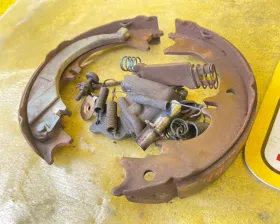 Механизм стояночного тормоза TOYOTA