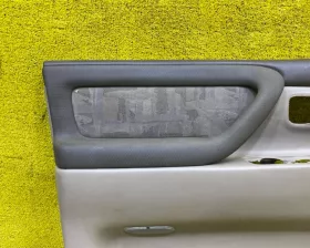 Обшивка дверей TOYOTA