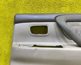 Обшивка дверей TOYOTA
