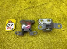 Петля дверная TOYOTA TANK/ROOMY/THOR/JUSTY 2017/Цвет S28 M900A/M910A/M900S/M910S/M900F/M910F 1KRFE, передняя правая