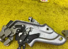 Ролик раздвижной двери TOYOTA TANK/ROOMY/THOR/JUSTY 2017/Цвет S28 68360B2030 M900A/M910A/M900S/M910S/M900F/M910F 1KRFE, задний левый