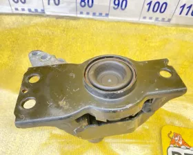 Подушка двигателя NISSAN