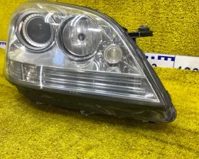 Фара Mercedes-Benz
