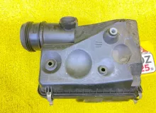 Корпус воздушного фильтра TOYOTA LAND CRUISER PRADO/HILUX SURF 2003/Цвет 1D4 1770062140 VZJ120W/VZJ120/VZJ121W/VZJ121/VZJ125W/VZJ125/VZN210W/VZN210/VZN215W/VZN215 5VZFE, передний