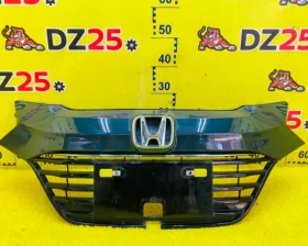 Решетка радиатора HONDA