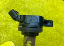 Катушка зажигания TOYOTA NOAH/VOXY/ESQUIRE/WISH/AVENSIS 2015 9091902258 ZRR85G/ZRR85W/ZGE25W/ZGE25G/ZGE25/ZGE20/ZGE20G/ZRT272W/ZRT272/ZRT270/ZRT271/ZRR75G/ZRR75W/ZVW30 3ZRFAE, передняя