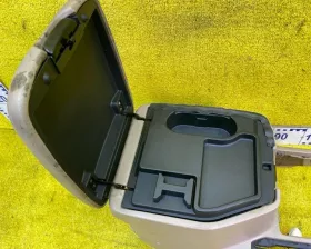 Бардачок между сиденьями TOYOTA