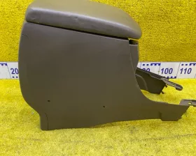 Бардачок между сиденьями TOYOTA