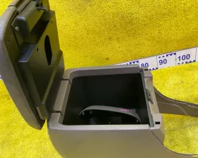 Бардачок между сиденьями TOYOTA