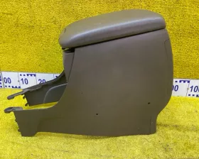 Бардачок между сиденьями TOYOTA