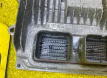Блок управления двс HONDA VEZEL 2014 3782051E968 RU4 LEB, передний
