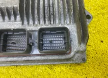 Блок управления двс HONDA VEZEL 2014 3782051E968 RU4 LEB, передний