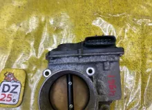Заслонка дроссельная TOYOTA LAND CRUISER PRADO/LAND CRUISER/HILUX SURF/FJ CRUISER 2006 2203031010 GRJ120W/GRJ120/GRJ121W/GRJ121/GRJ125W/GRJ200L/GRJ200R/GRN215W/GSJ10L/GSJ15L 1GRFE, передняя