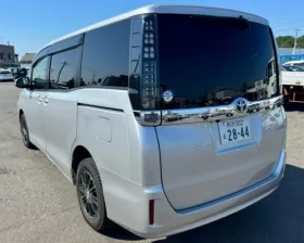 Подушка двигателя TOYOTA