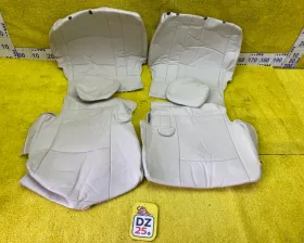 Чехлы на сидения Toyota