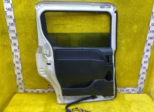 Дверь боковая TOYOTA VOXY/NOAH/ESQUIRE 2014/Цвет 070 6700428650 ZRR80G/ZRR80W/ZRR80/ZRR85G/ZRR85W/ZRR85/ZWR80/ZWR80G/ZWR80W 2ZRFXE, задняя левая