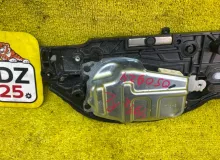 Доводчик двери TOYOTA VOXY/NOAH/ESQUIRE 2014/Цвет 070 8500628171 ZRR85G/ZRR85W/ZRR85/ZRR80G/ZRR80/ZRR80W/ZWR80/ZWR80G/ZWR80W 3ZRFAE, задний левый