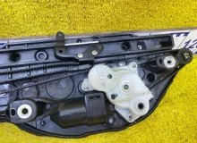 Доводчик двери TOYOTA VOXY/NOAH/ESQUIRE 2014/Цвет 070 8500628171 ZRR85G/ZRR85W/ZRR85/ZRR80G/ZRR80/ZRR80W/ZWR80/ZWR80G/ZWR80W 3ZRFAE, задний левый