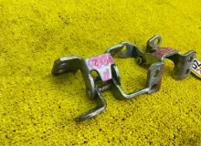 Петли двери багажника LEXUS/TOYOTA LAND CRUISER PRADO/FJ CRUISER/GX400/GX460/GX470 2004 6880160050 UZJ120L/GSJ10L/GSJ15L/GRJ120W/GRJ120/GRJ121W/GRJ125W/VZJ120W/VZJ121W/VZJ125W/KDJ120W/KDJ121W/KDJ125W/LJ120/LJ125/RZJ120W/RZJ125W/TRJ120W/TRJ125W/GDJ150W/GDJ