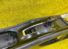 Бардачок между сиденьями HONDA VEZEL 2014/Цвет NH731P 83407T7A003ZB RU4/RU3/RU1/RU2 LEB, передний