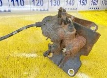 Тройник тормозной TOYOTA LAND CRUISER PRADO 1995/Цвет 6M1 4792060100 KZJ78G/KZJ78W/KZJ71G/KZJ71W 1KZTE, задний