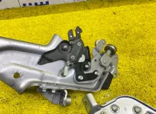 Ролик раздвижной двери TOYOTA ROOMY/TANK/THOR/JUSTY 2016/ЦВЕТ S28 68360B2030 M900A/M910A/M900S/M910S/M900F/M910F 1KRFE, задний левый