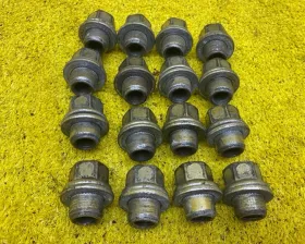 Гайка на колесо TOYOTA