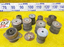 Подушка кузова TOYOTA LAND CRUISER/LAND CRUISER CYGNUS/LX470 ЛЕВЫЙ|ПРАВЫЙ|ПЕРЕДНИЙ|ЗАДНИЙ|2000 5220160050 UZJ100/UZJ100L/UZJ100/FZJ100/FZJ105/HDJ100/HDJ100L/HDJ101/HDJ101K/HZJ105/HZJ105L 2UZFE