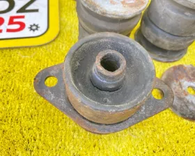 Подушка кузова TOYOTA