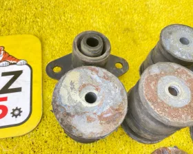 Подушка кузова TOYOTA