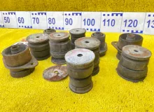 Подушка кузова TOYOTA LAND CRUISER/LAND CRUISER CYGNUS/LX470 ЛЕВЫЙ|ПРАВЫЙ|ПЕРЕДНИЙ|ЗАДНИЙ|2000 5220160050 UZJ100/UZJ100L/UZJ100/FZJ100/FZJ105/HDJ100/HDJ100L/HDJ101/HDJ101K/HZJ105/HZJ105L 2UZFE