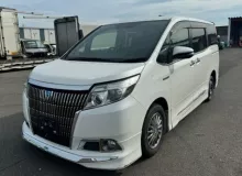 Диффузор радиатора TOYOTA ESQUIRE/NOAH/VOXY 2014 1671137130 ZWR80/ZWR80G/ZWR80W 2ZRFXE, передний