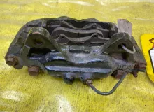 Суппорт TOYOTA FJ CRUISER/4RUNNER/HILUX SURF 2006 4773035411 GSJ15W/GSJ10W/GRN210L/GRN215L/GRN215W/UZN210L/UZN215L/TRN215W/RZN215 2UZFE, передний правый