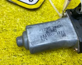 Мотор люка Nissan