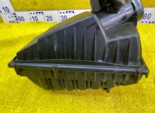 Корпус воздушного фильтра Land Rover RANGE ROVER/RANGE ROVER SPORT 2010 LR013710 L320/L322 508PS, передний левый