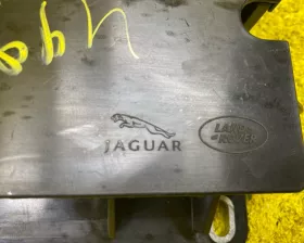 Блок предохранителей Jaguar