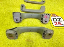 Ручка в салоне TOYOTA TUNDRA ЛЕВЫЙ|ПРАВЫЙ|ПЕРЕДНИЙ|ЗАДНИЙ|2007 746100C080B0 UCK50/UCK51/UCK52/UCK55/UCK56/UCK57/USK51L/USK50L/USK52L/USK55L/USK56L/USK57L/GSK50/GSK51/GSK52/UPK50/UPK51/UPK52/UPK55/UPK56/UPK57 2UZFE, передняя