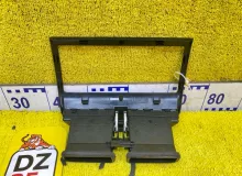 Консоль магнитофона JAGUAR XE 2016 GX73014L21AF X760 204DTH, передний