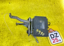Блок abs Mercedes-Benz SLK-CLASS 2012 A1729014100 R172.447 M271DE18AL, передний