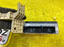 Блок body control TOYOTA HIGHLANDER 2013-2019 892210E230 GSU55L/GSU50L 2GRFE, передний