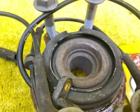 Ступица Nissan