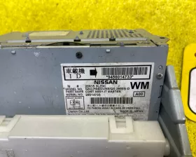 Магнитофон Nissan