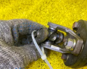 Рулевой карданчик Toyota
