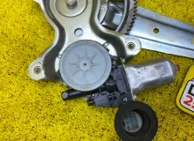 Стеклоподъемник TOYOTA 4RUNNER/LAND CRUISER/LEXUS/CT200H/SAI 2006 8572075070 GRN215W/GRN210/TRN215W/GRJ150W/TRJ150W/ZWA10/AZK10 2UZFE, задний правый
