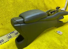 Бардачок между сиденьями HONDA VEZEL 2014/Цвет NH788P 83407T7A003ZB RU4/RU3/RU1/RU2 LEB, передний