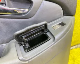 Обшивка дверей Toyota
